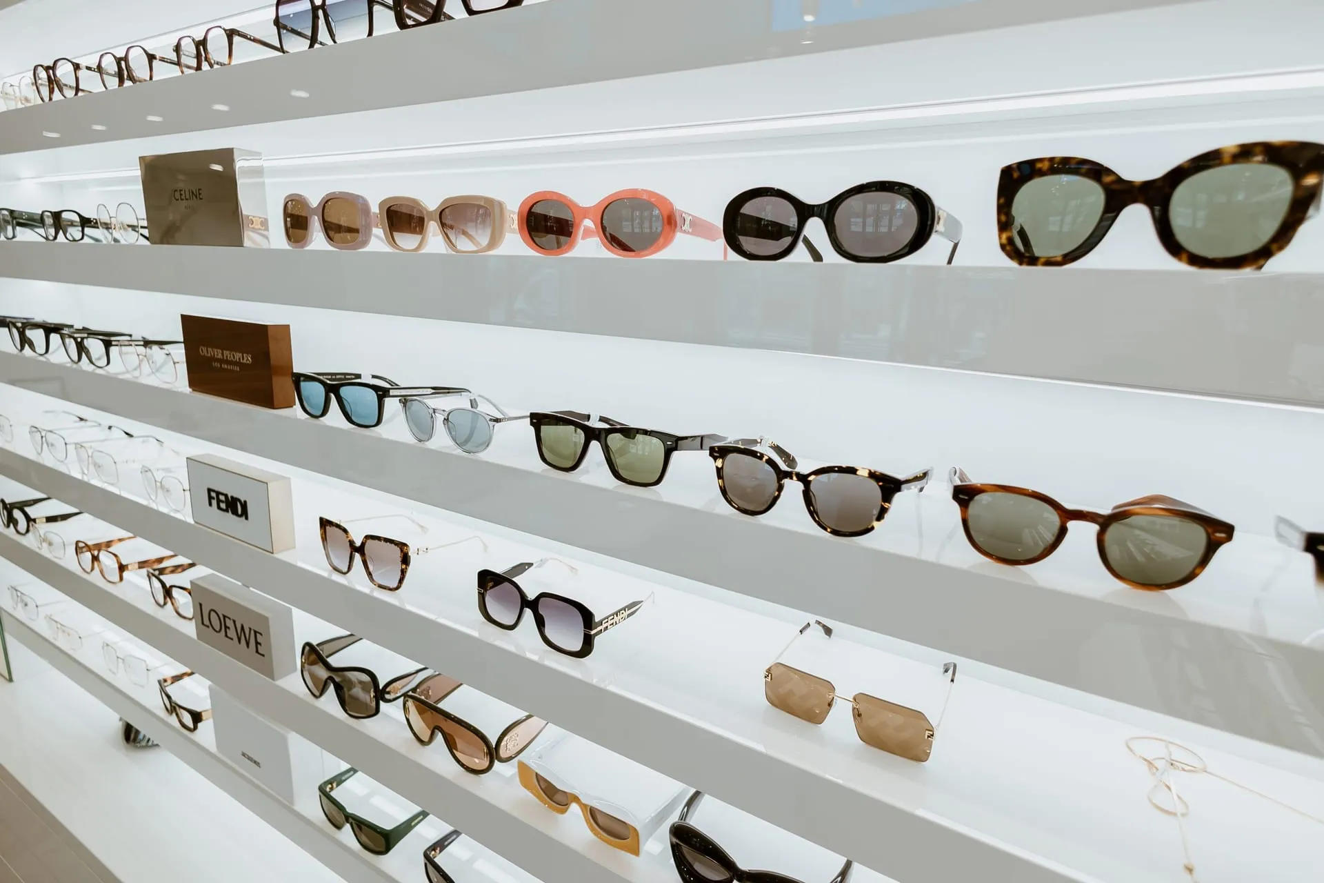 Solaires de créateurs en présentation à Bonne Nouvelle